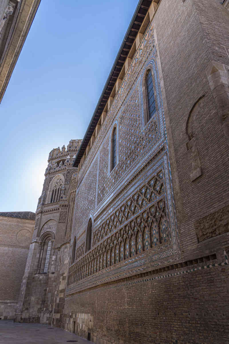 Zaragoza 035 - catedral del Salvador (la Seo).jpg